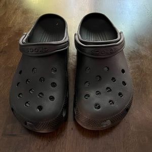 Black classic clog crocs